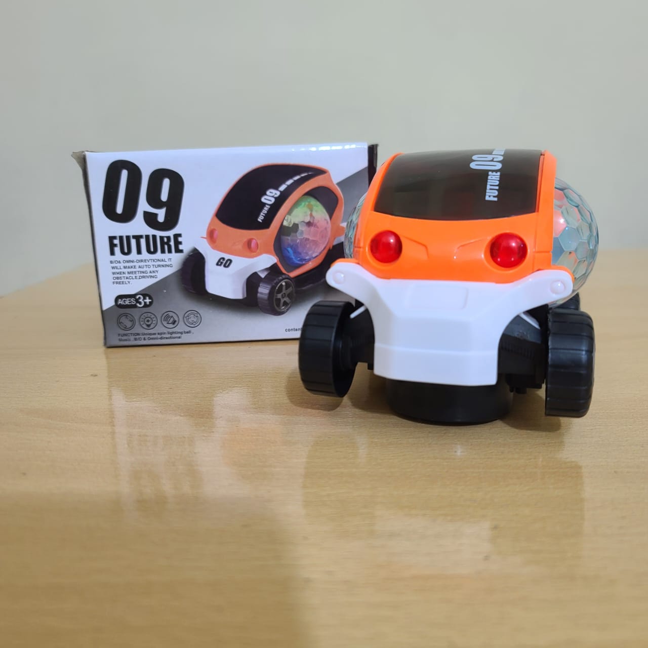 09 Future Car Rotate 360° with Flashing Light & Music [KT-859]