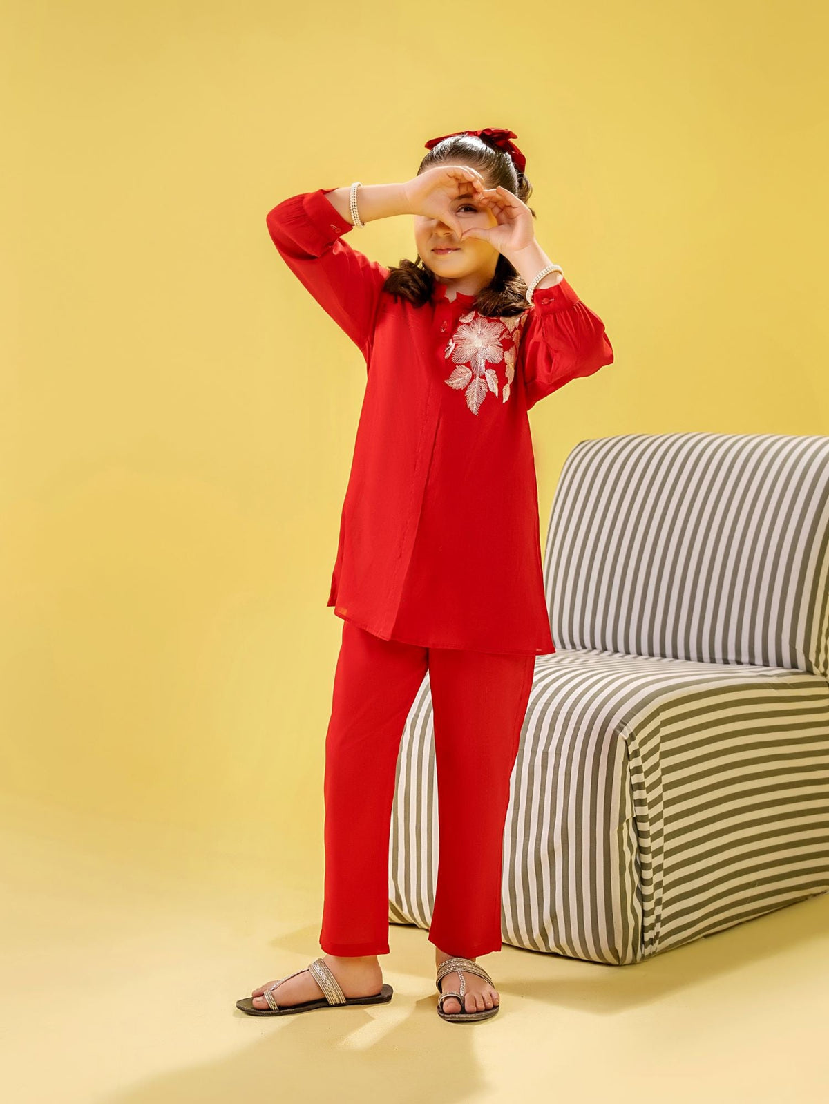 Girls Summer 2Pcs Embroidered Suit VG153-A