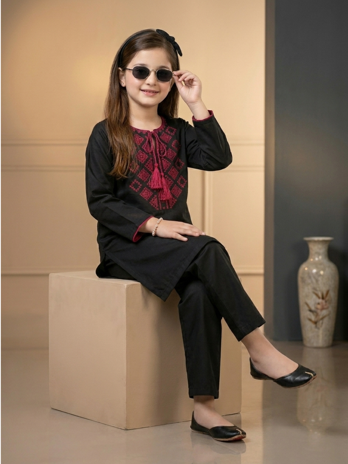 Girls Summer 2Pcs Embroidered Suit VG125-B