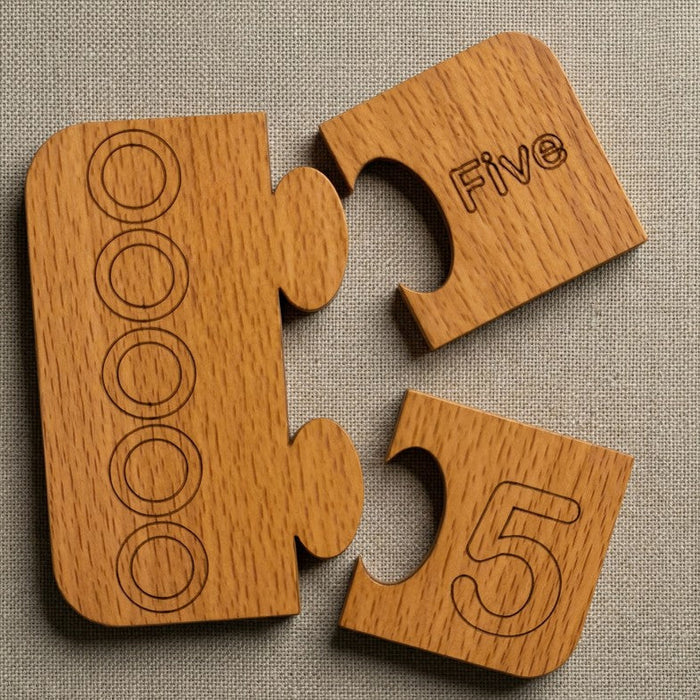 Wooden Math Learning in English and Figures 3 piece puzzle Matching Educational toy [MF-142]